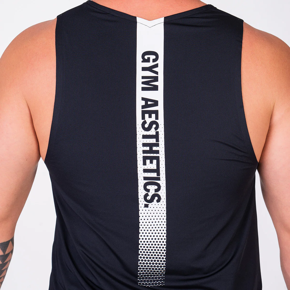 Essential Gym Tank Tops for Men - Image 17