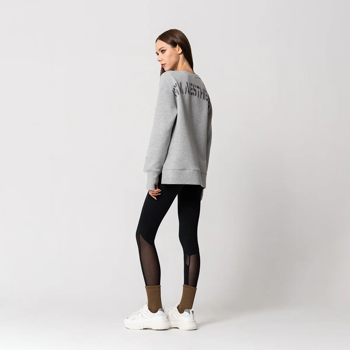 Elongated Everyday Wears Sweatshirt for Women - Image 10