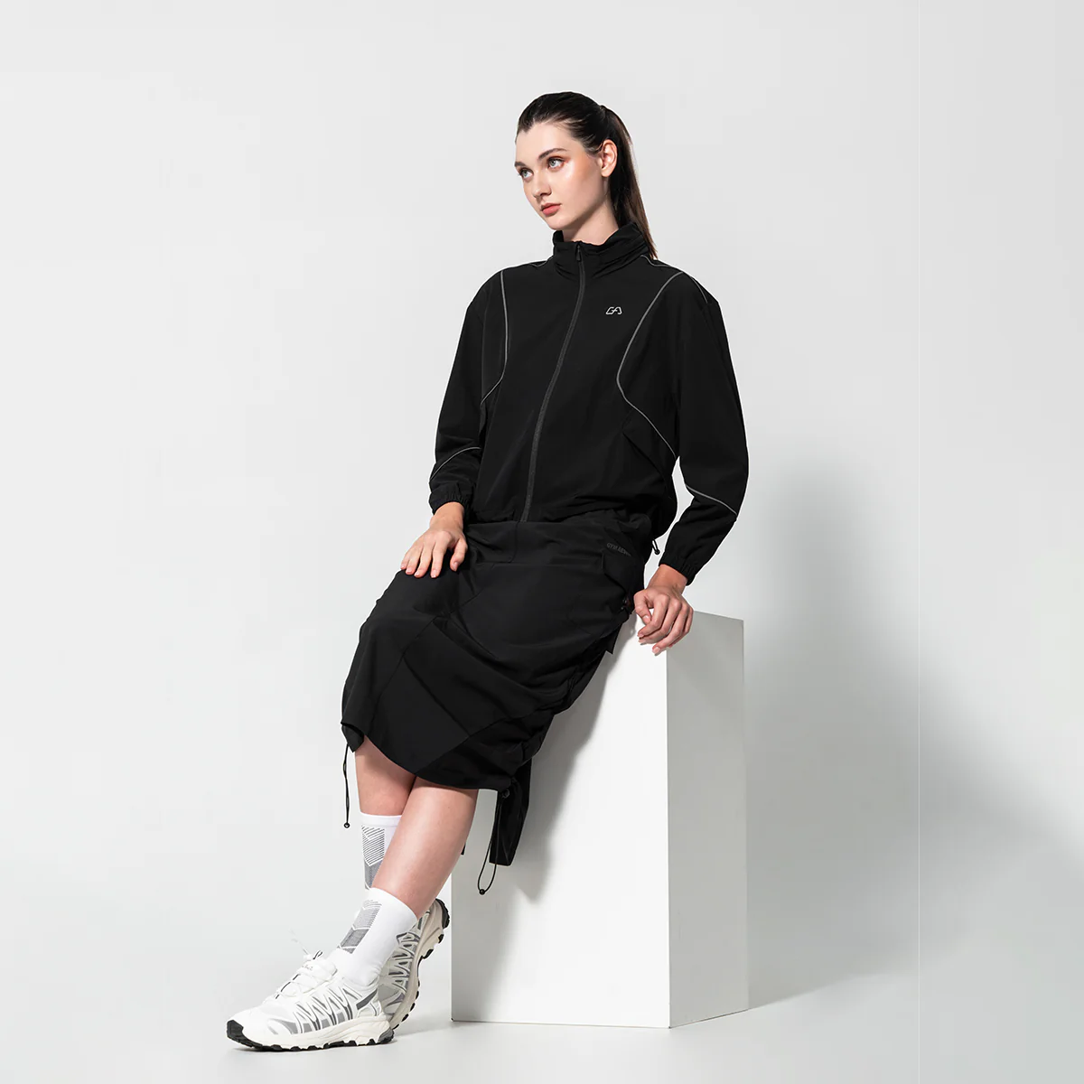 Trendy Athleisure Jacket for Women - Image 25