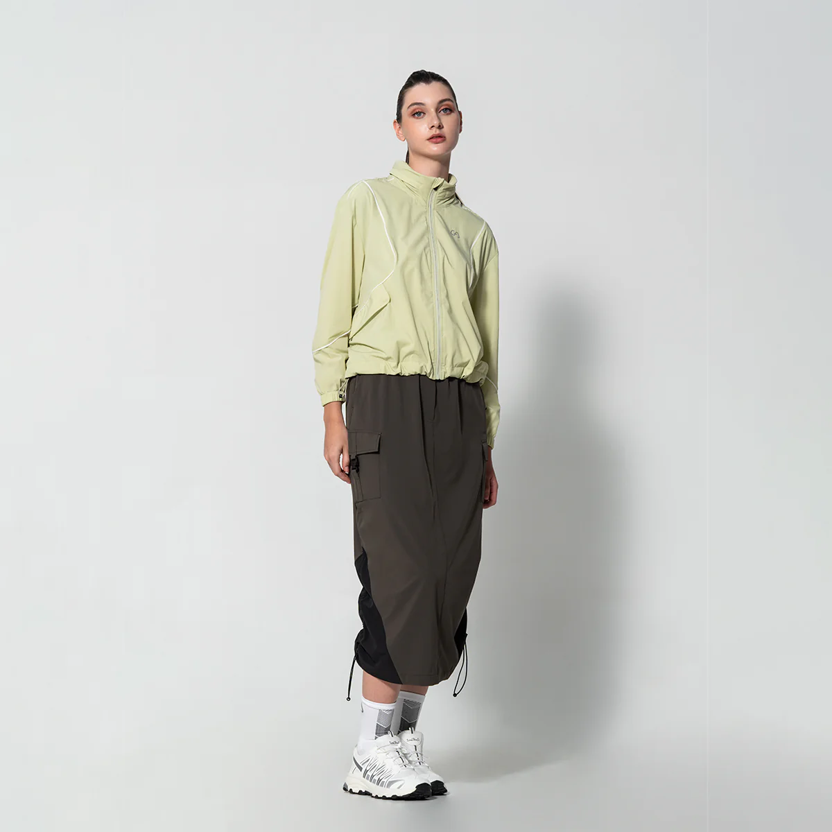 Trendy Athleisure Jacket for Women - Image 28