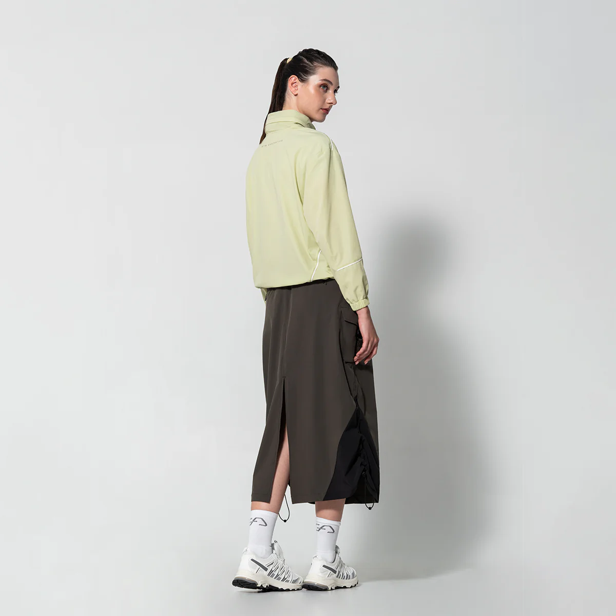 Trendy Athleisure Jacket for Women - Image 30