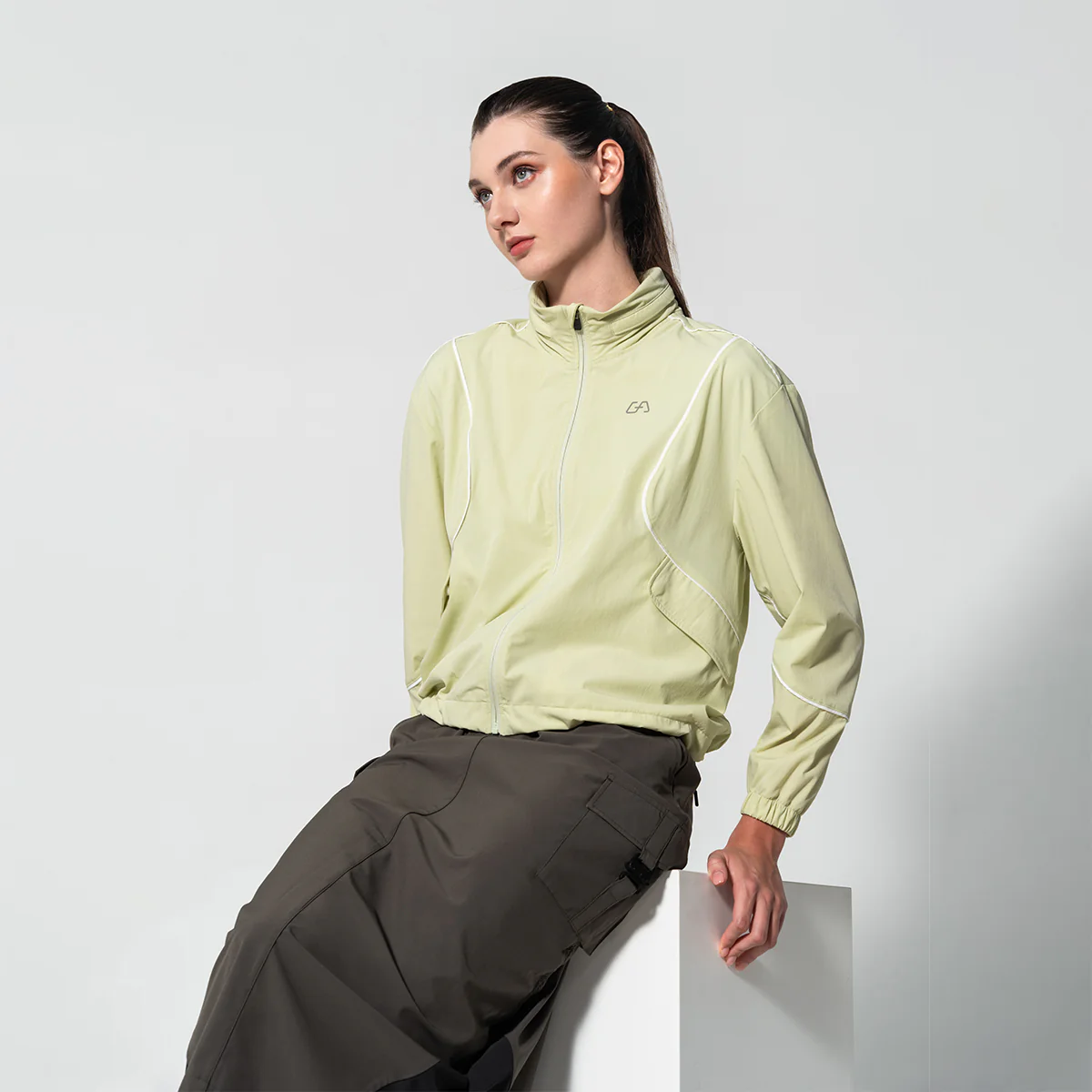 Trendy Athleisure Jacket for Women - Image 38