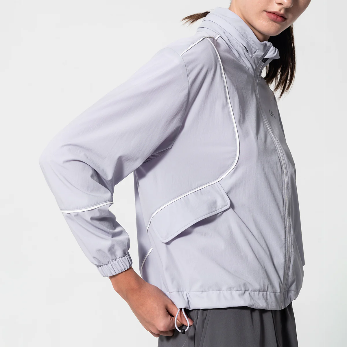 Trendy Athleisure Jacket for Women - Image 5