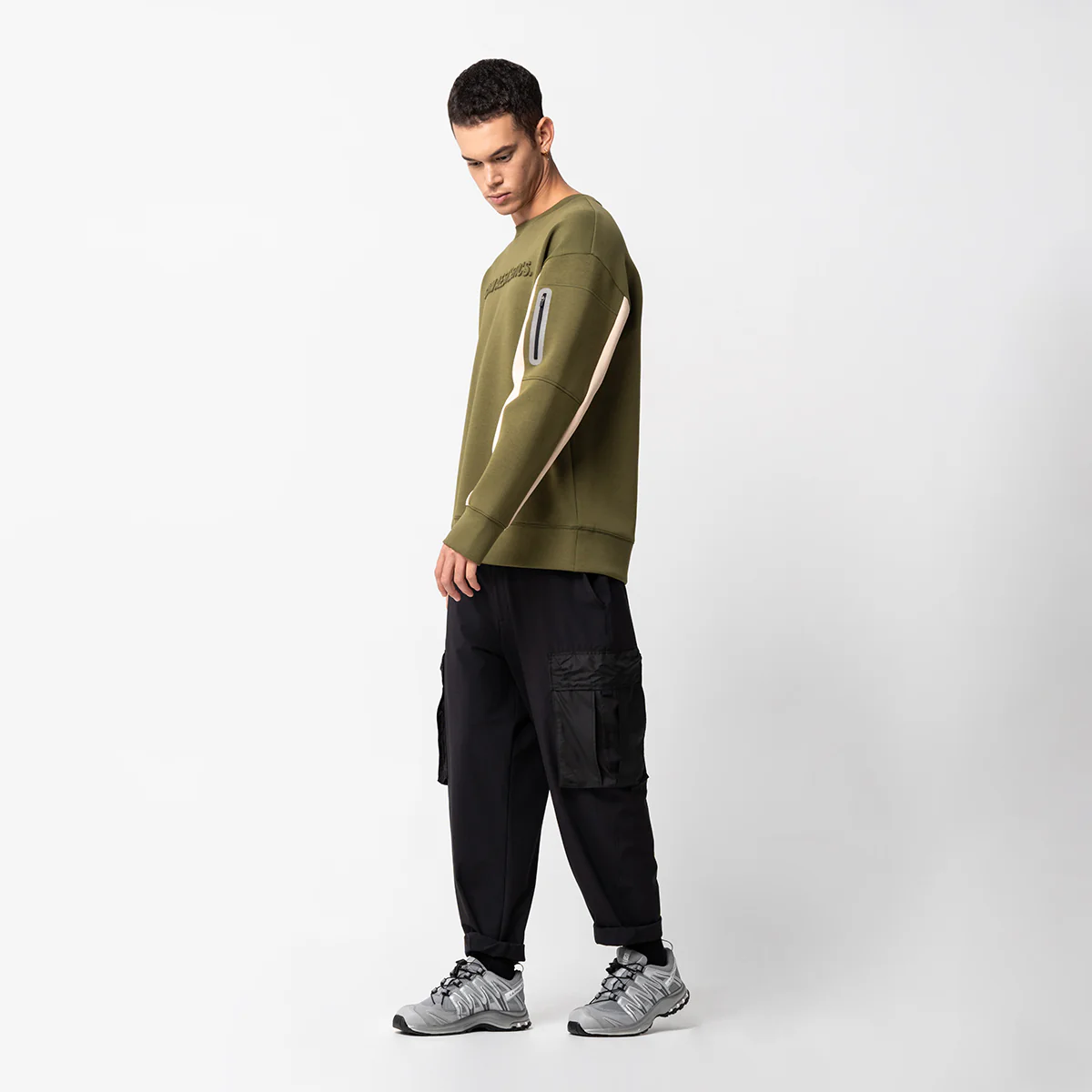 Oversize Everyday Wears Embossed print Sweatshirt Color Blocking for Men - Image 9