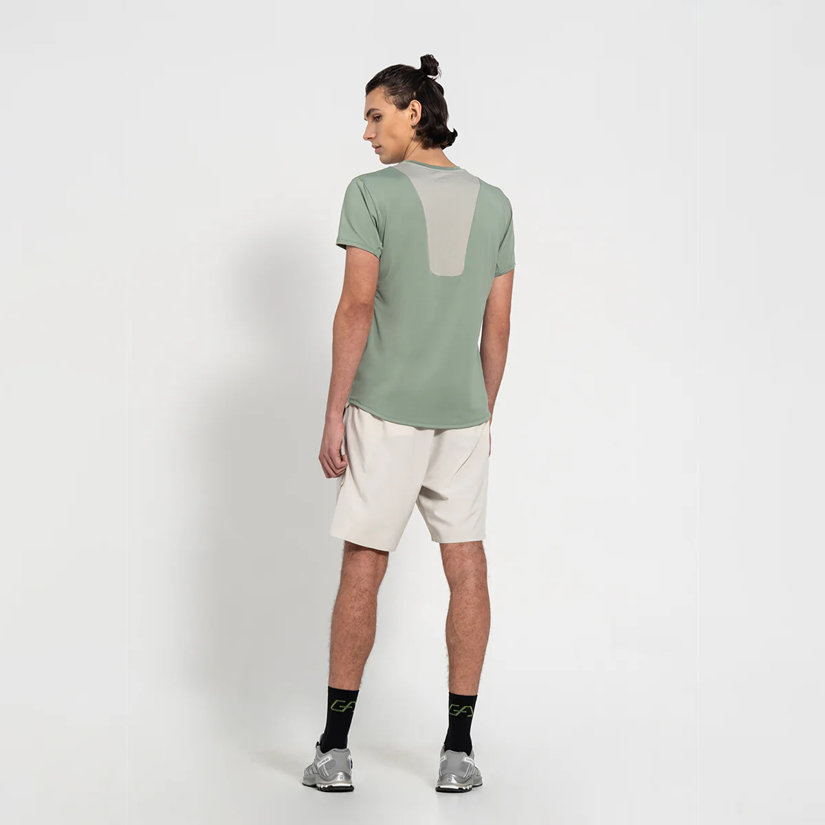 Fabric Blocking Activewear Performance 9 inch Shorts for Men - Image 4