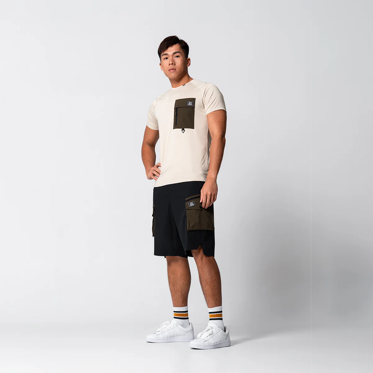 Color Blocking Functional Cargo 9 inch Running Shorts for Men - Image 14