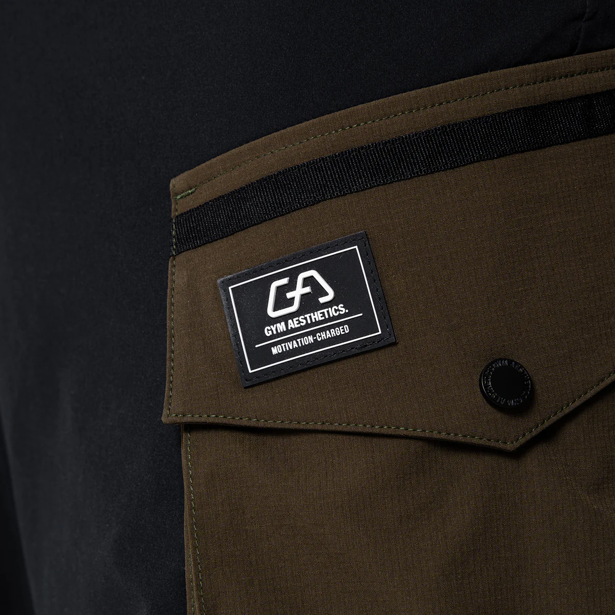 Color Blocking Functional Cargo 9 inch Running Shorts for Men - Image 18