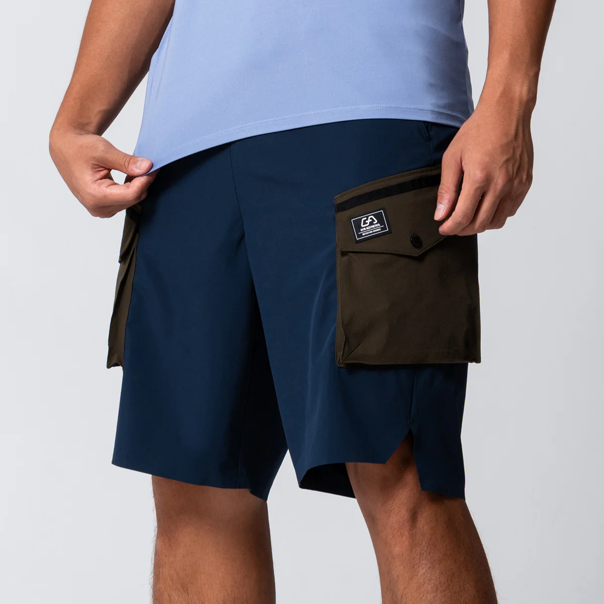 Color Blocking Functional Cargo 9 inch Running Shorts for Men - Image 25