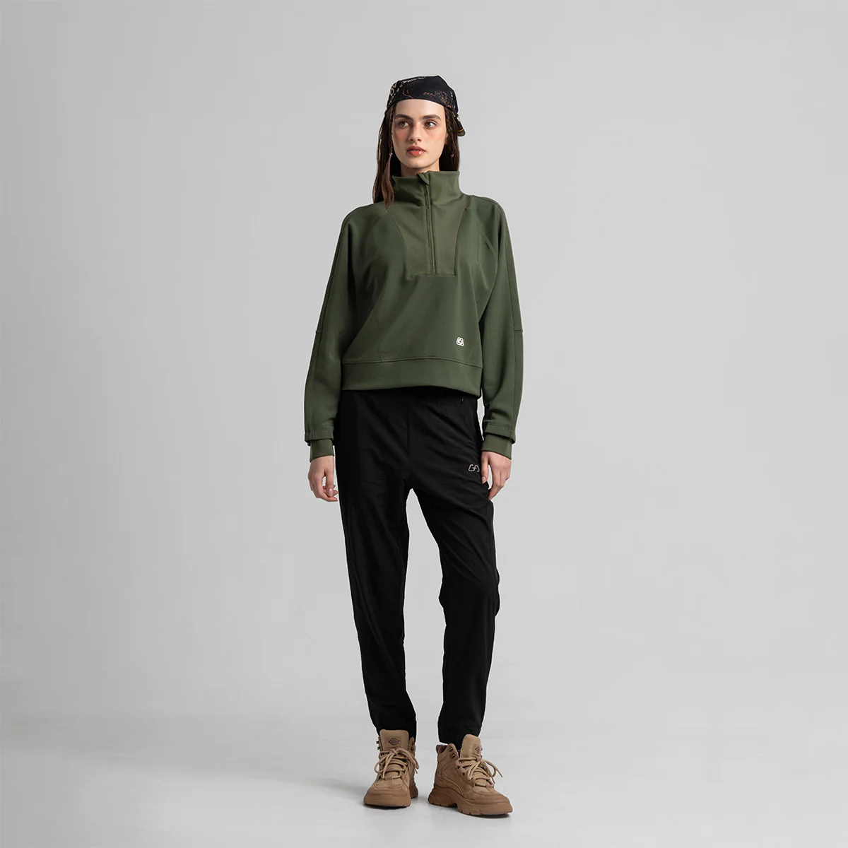 Functional Trendy Cargo Pants for Women - Image 11