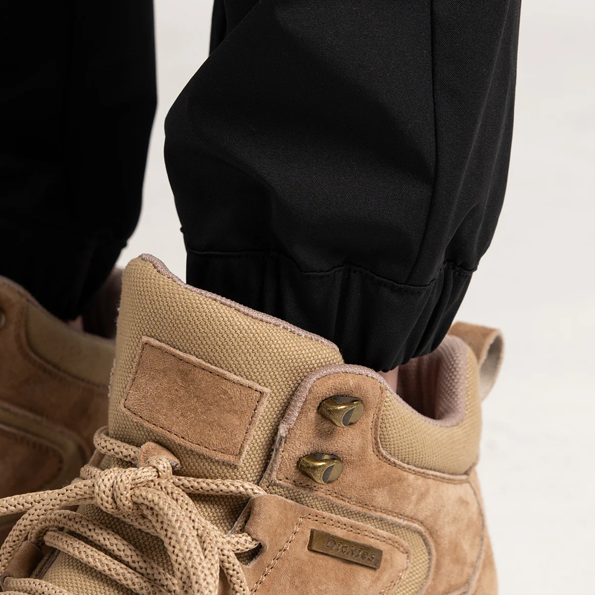 Functional Trendy Cargo Pants for Women - Image 19