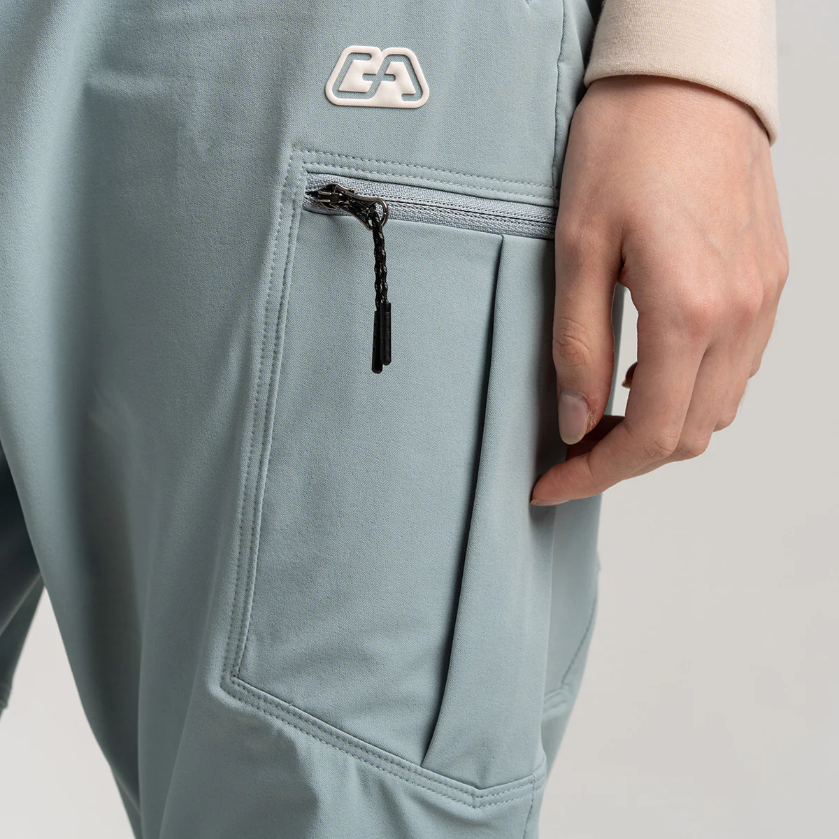 Functional Trendy Cargo Pants for Women - Image 22